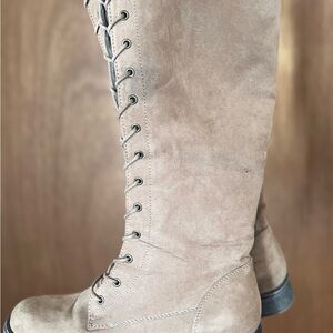 Shoe Dazzle Beige Lace-Up Boots